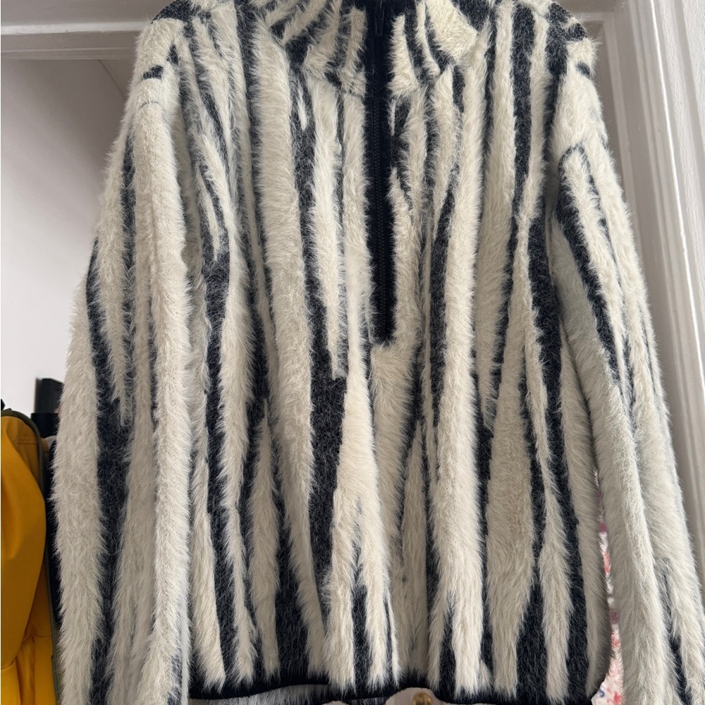 Striped White & Black V-Neck Fuzzy Sweater - Picture 2 of 4